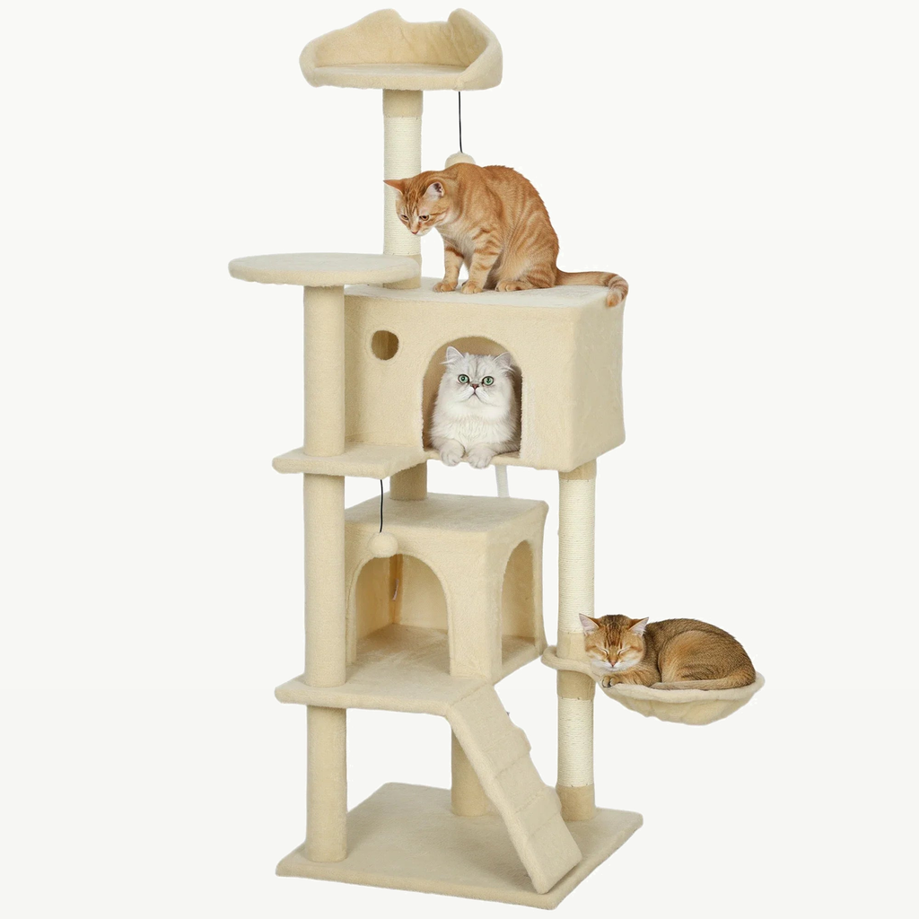 Arbre à chat beige de 140 cm avec chats, photo studio